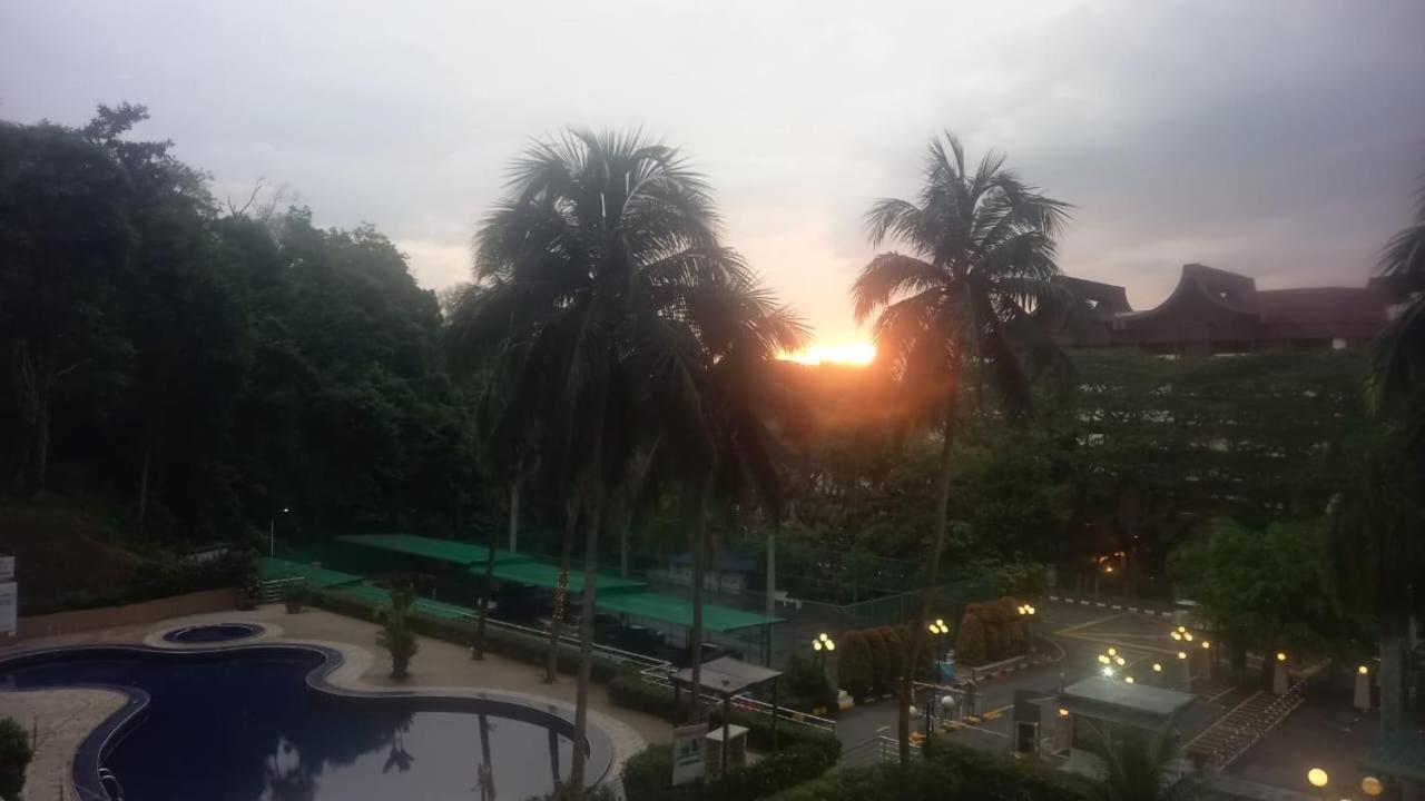 Ferienwohnung Seaput Srisayang Batu Feringgi Exterior foto